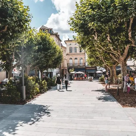 Le Fournil In With Garden