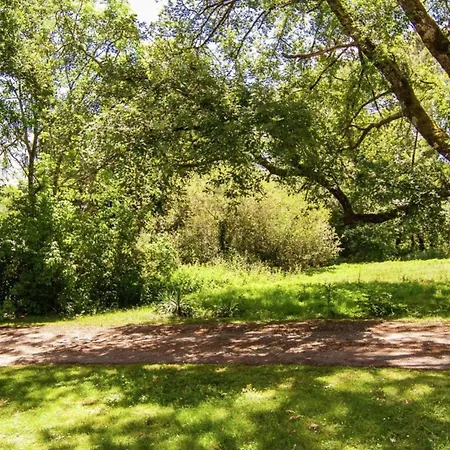 Casa vacanze Le Fournil In With Garden Manhay